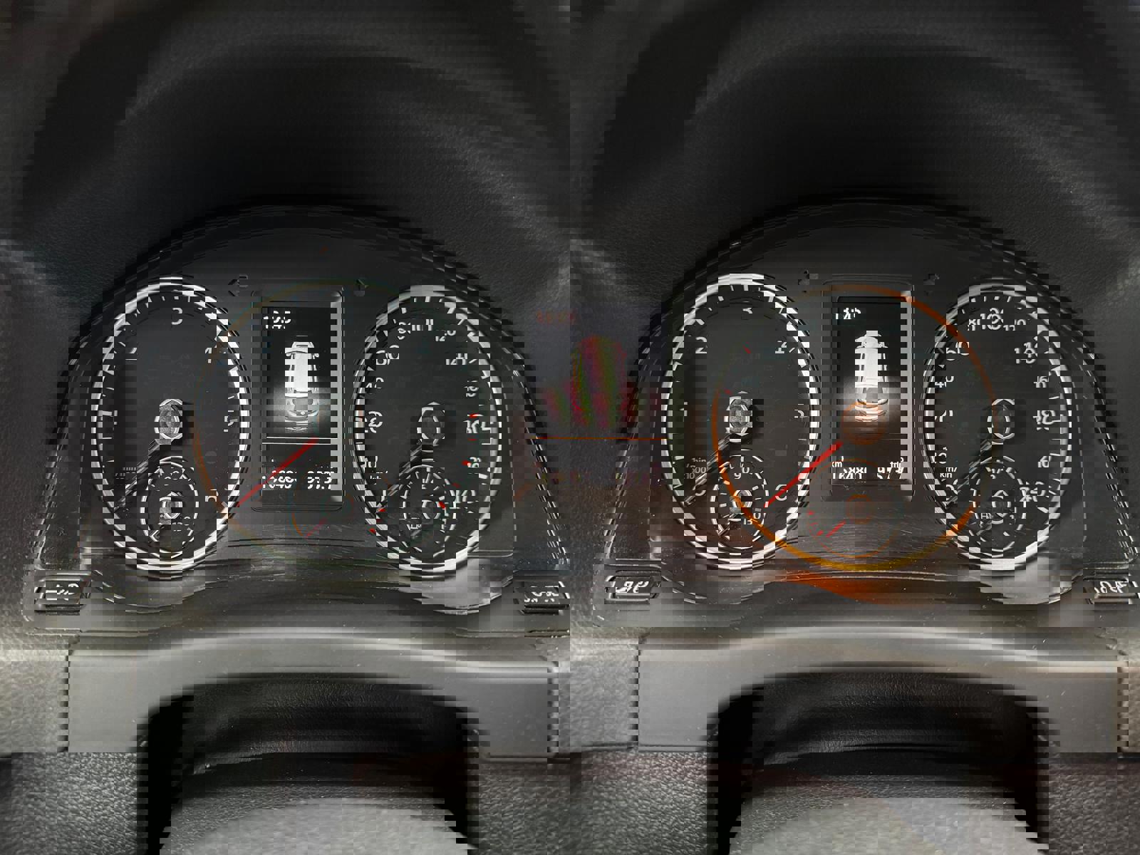 Volkswagen Tiguan 2.0 TDI - Image 15