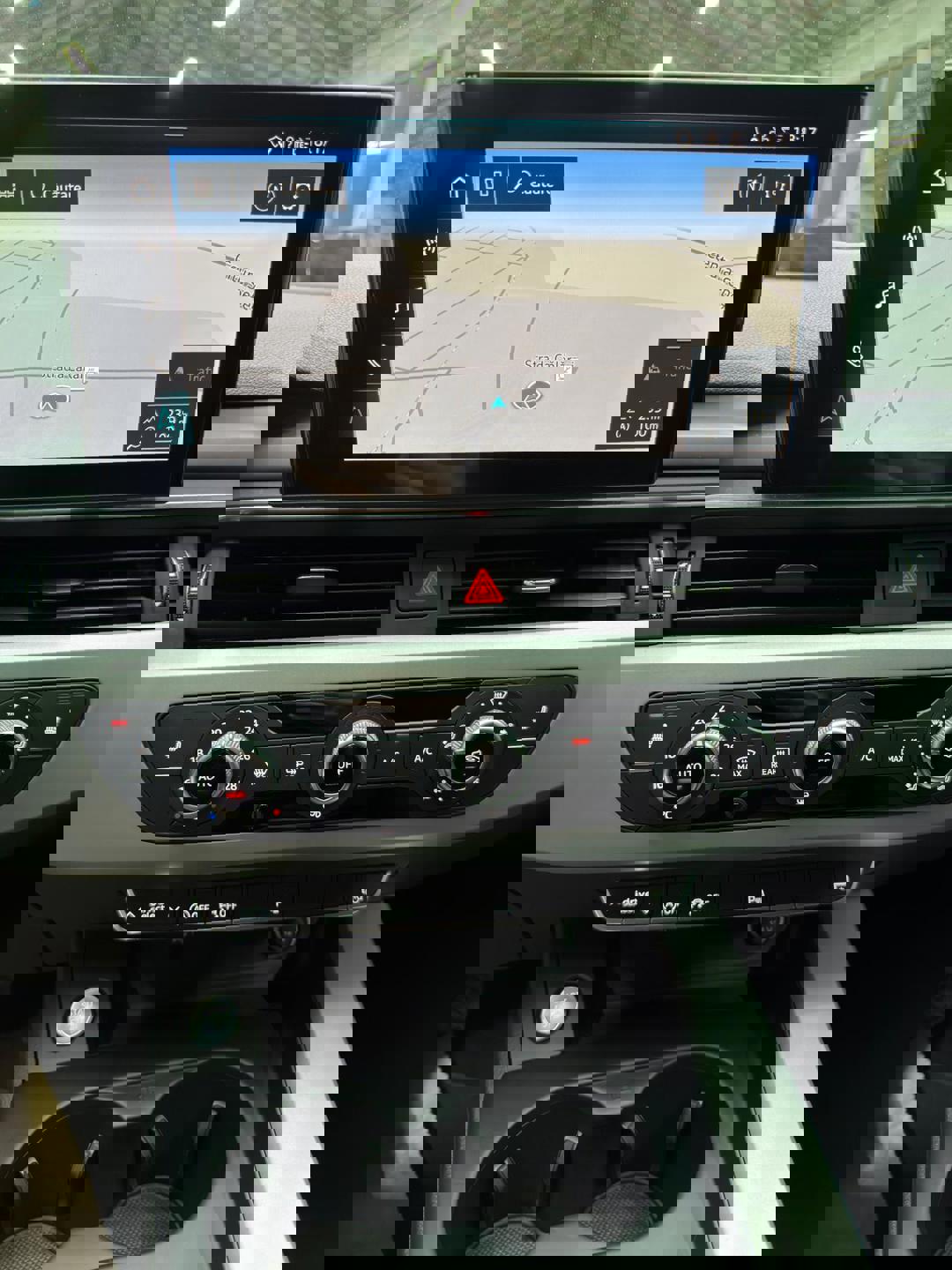 Audi A4 Avant 2.0 TDI Quattro Mild-Hibrid - Imagine 14