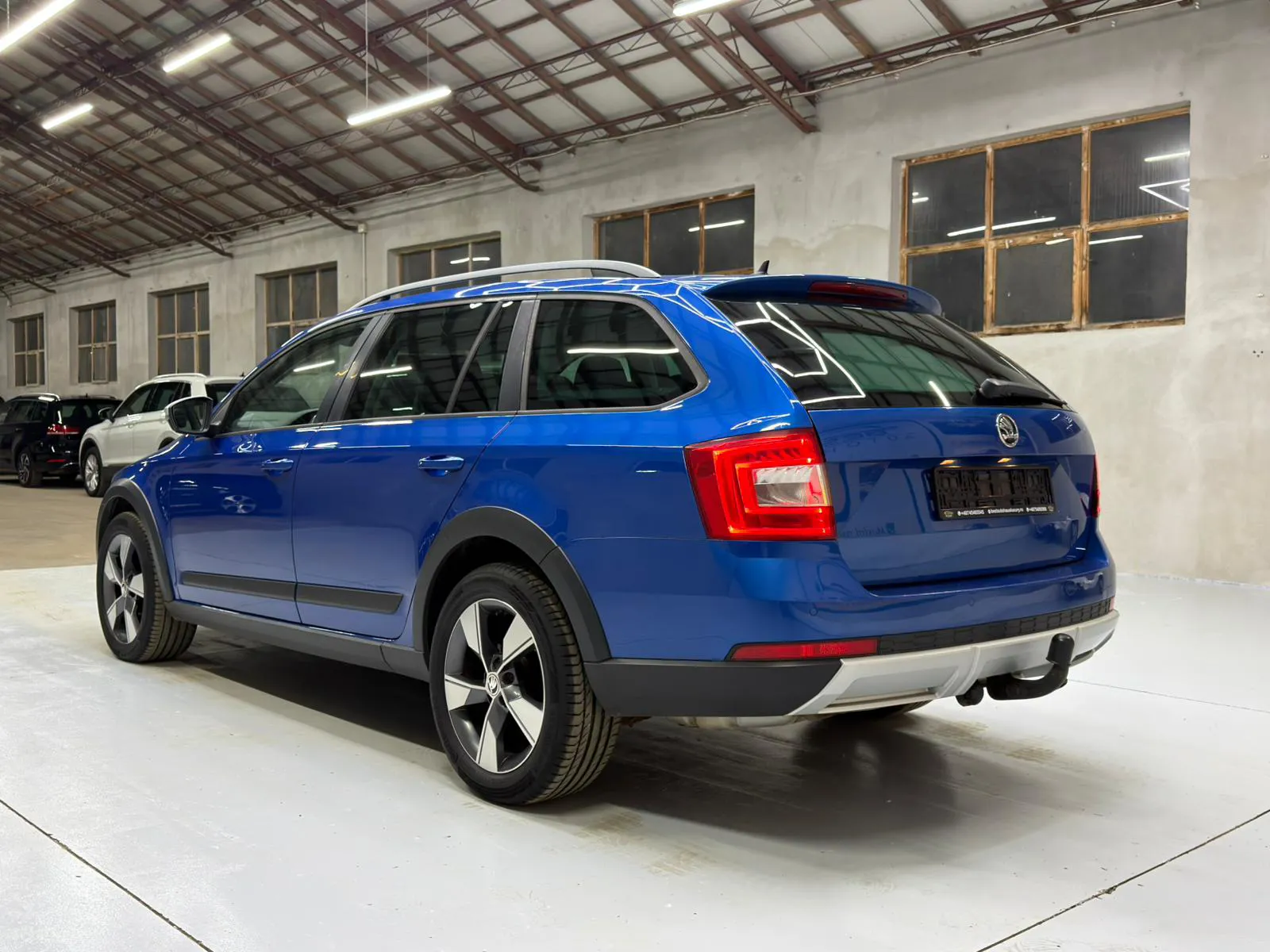 Skoda Octavia 2.0 TDI Scout 4x4 - Imagine 5