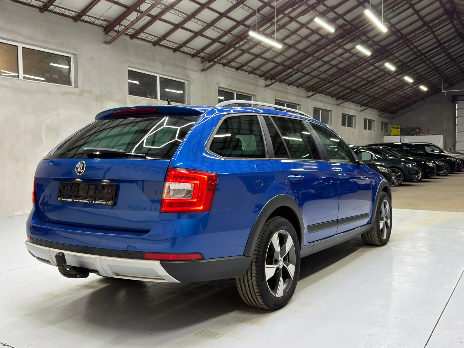 Skoda Octavia 2.0 TDI Scout 4x4 - Imagine 4