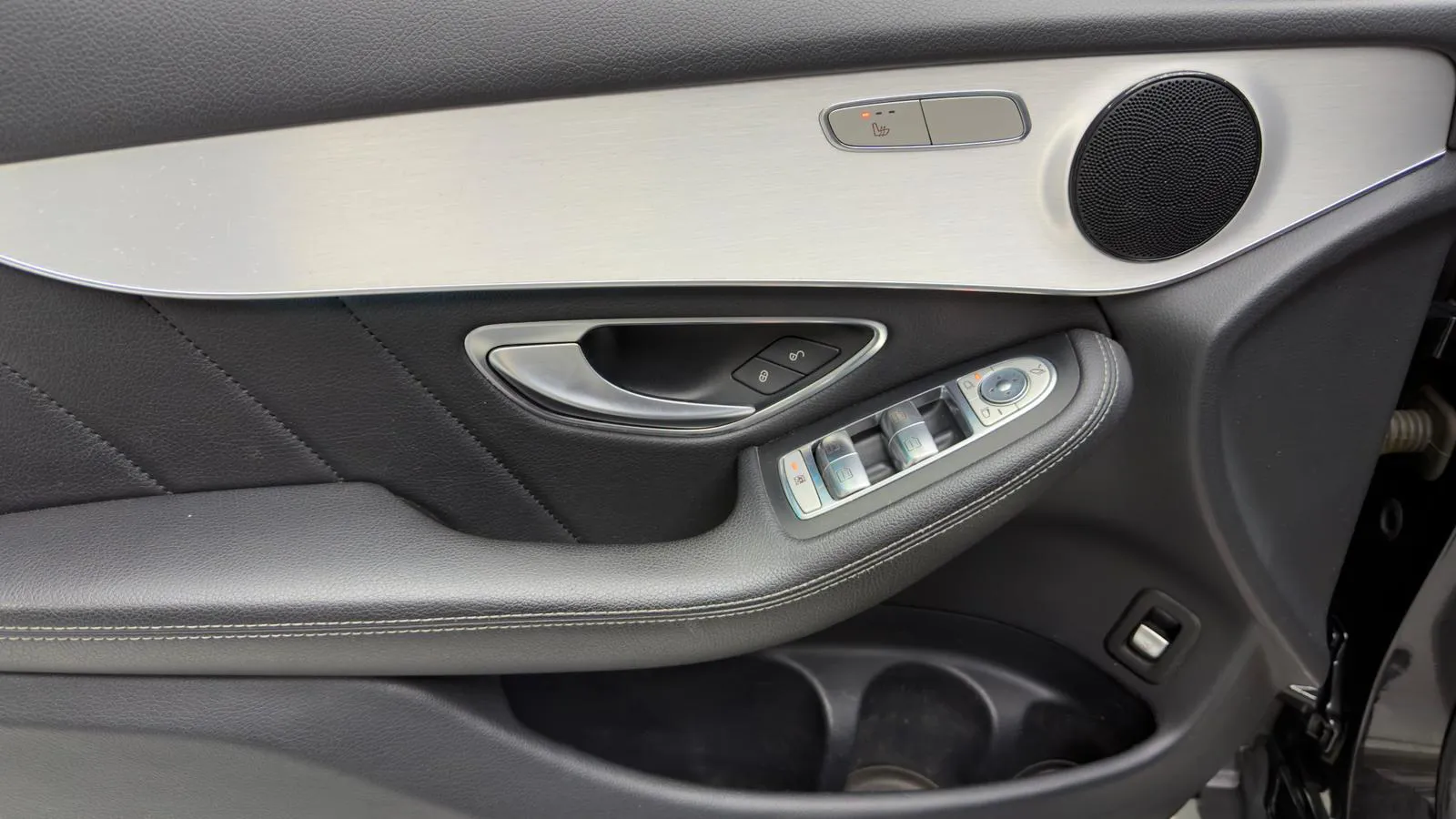 MERCEDES BENZ GLC 250d 4 MATIC - AMG Pachet  - Imagine 20