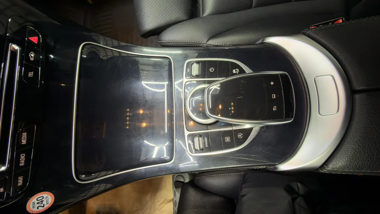 MERCEDES BENZ GLC 250d 4 MATIC - AMG Pachet  - Imagine 15