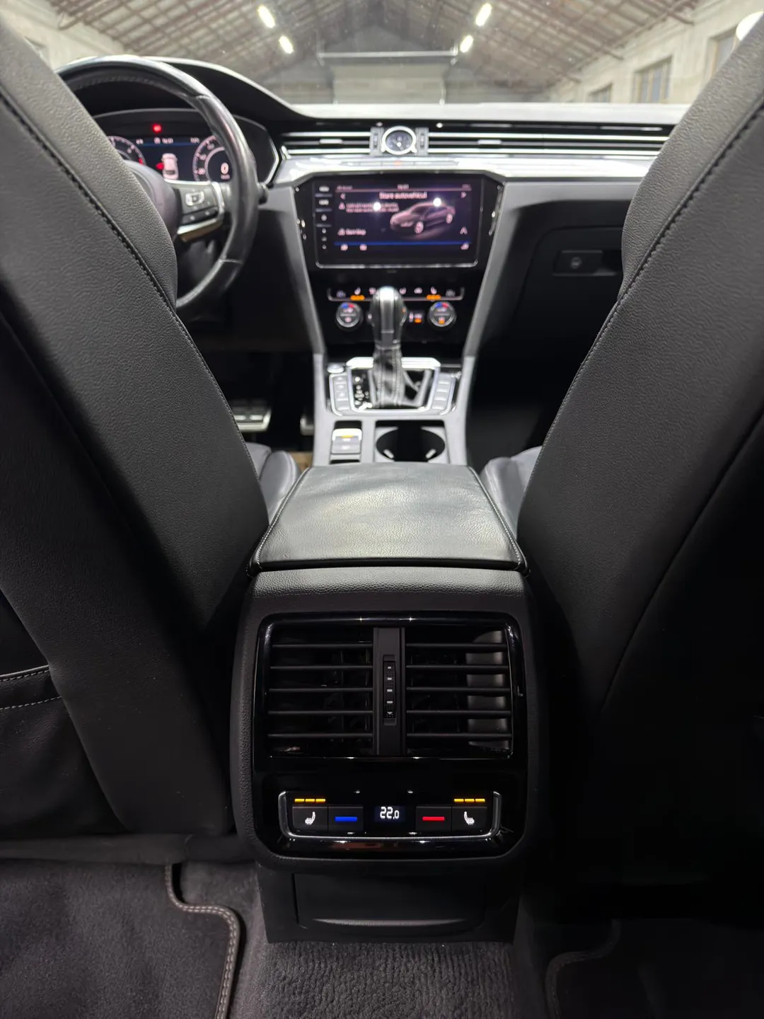 Volkswagen ARTEON 2.0 TDI SCR 4Motion DSG R-Line - Imagine 22