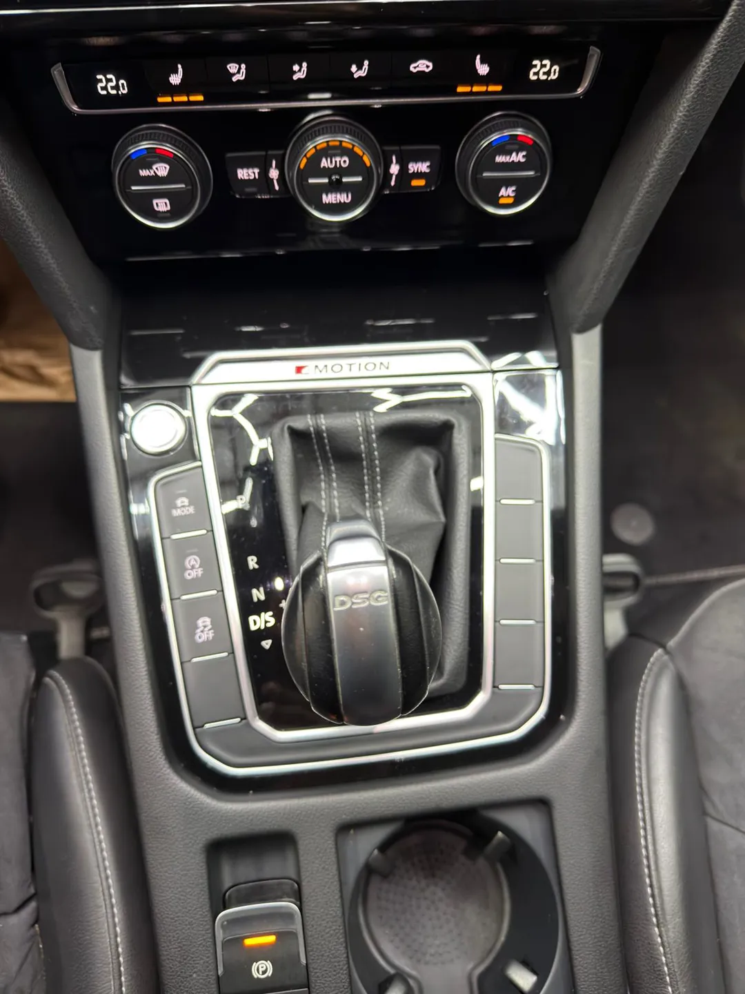 Volkswagen ARTEON 2.0 TDI SCR 4Motion DSG R-Line - Imagine 11