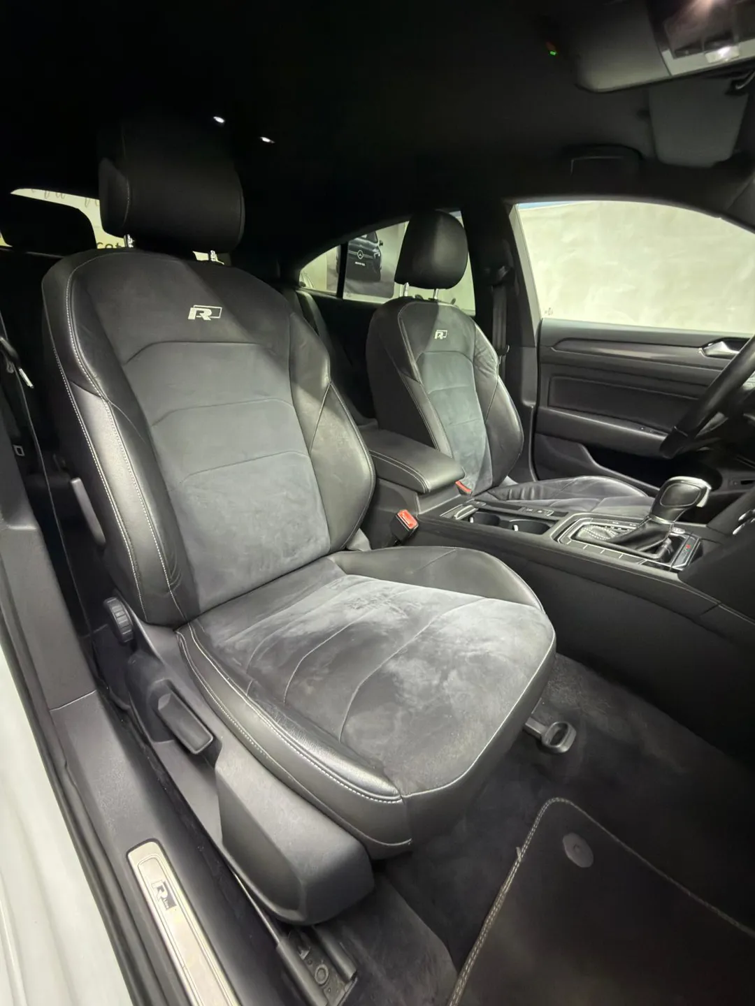 Volkswagen ARTEON 2.0 TDI SCR 4Motion DSG R-Line - Imagine 19