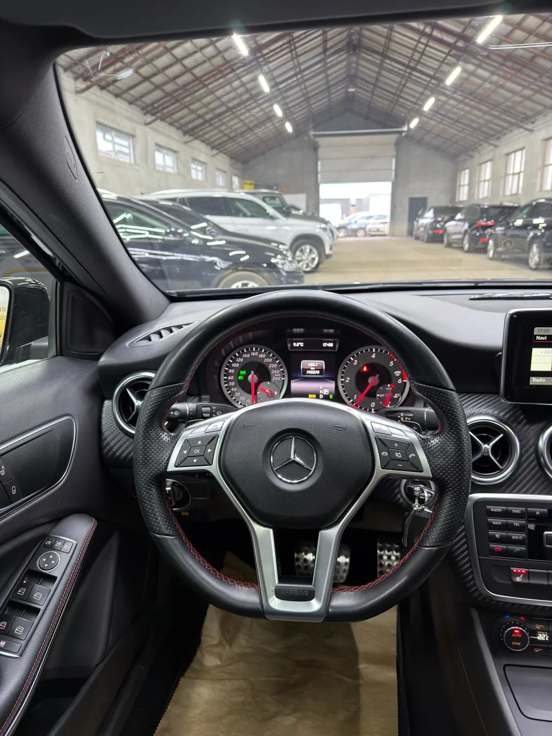 Mercedes-Benz A 200 CDI 7G-DCT AMG Line - Imagine 19