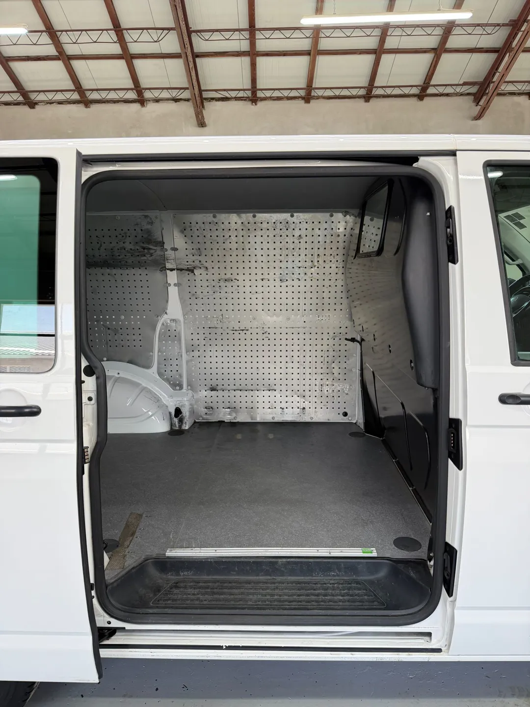 Volkswagen Transporter 2.0 TDI EcoProfi - Imagine 19