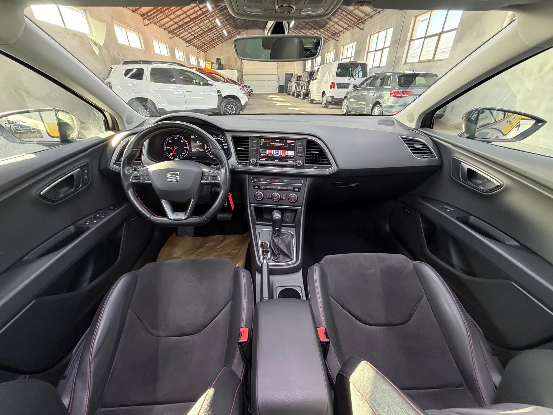 Seat Leon ST 2.0 TDI FR DSG - Imagine 13