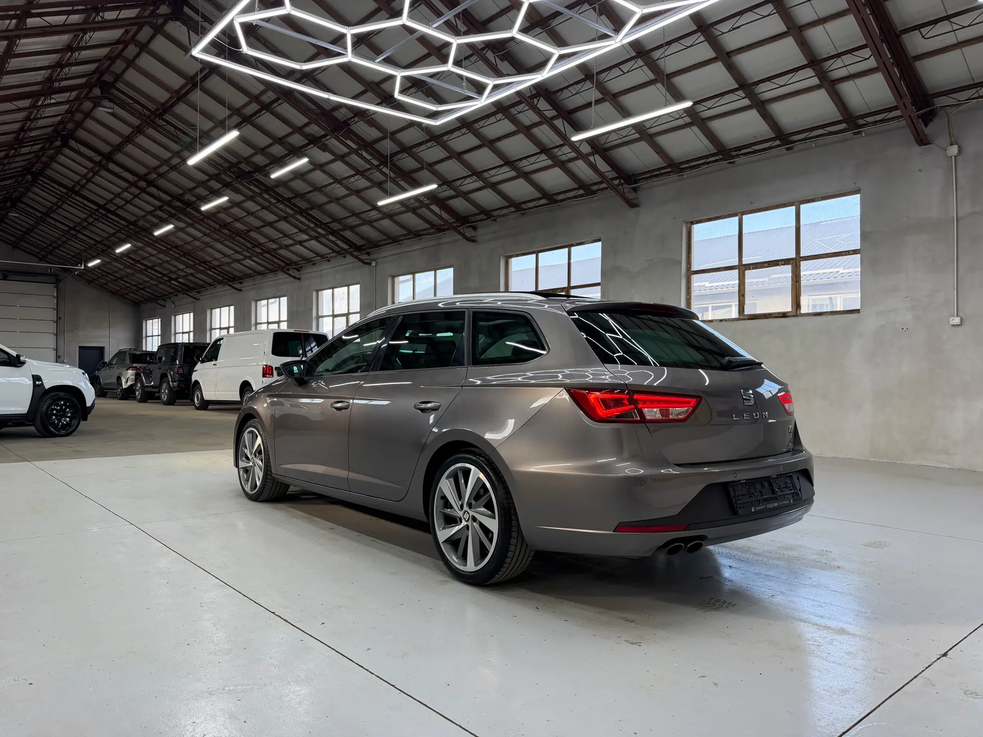 Seat Leon ST 2.0 TDI FR DSG - Imagine 3