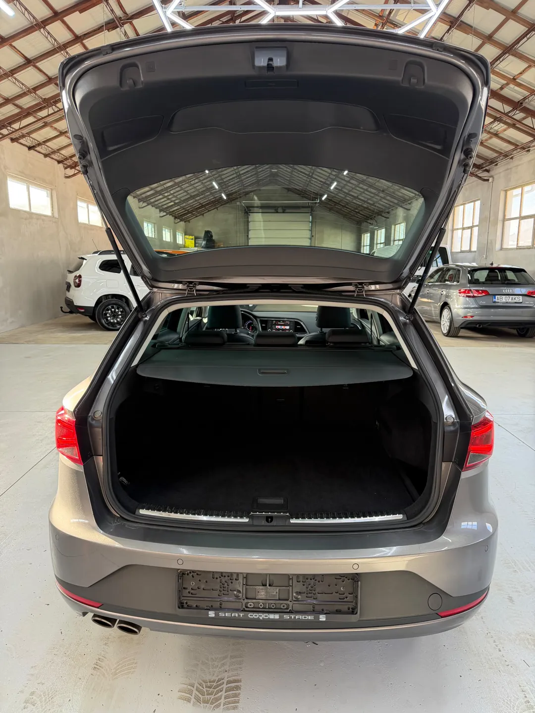 Seat Leon ST 2.0 TDI FR DSG - Imagine 23