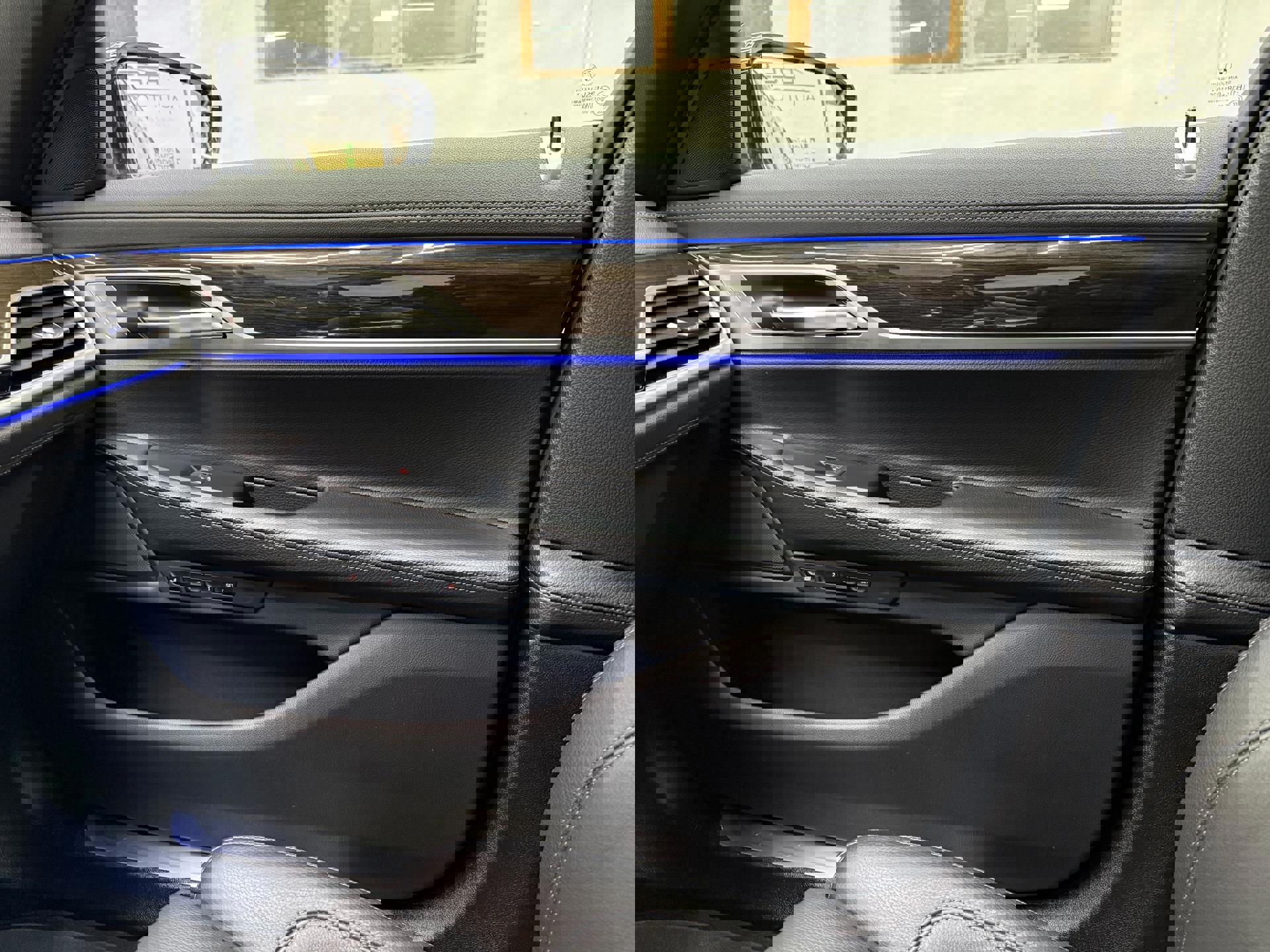 BMW 730 d xDrive Mild-Hybrid  - Imagine 14