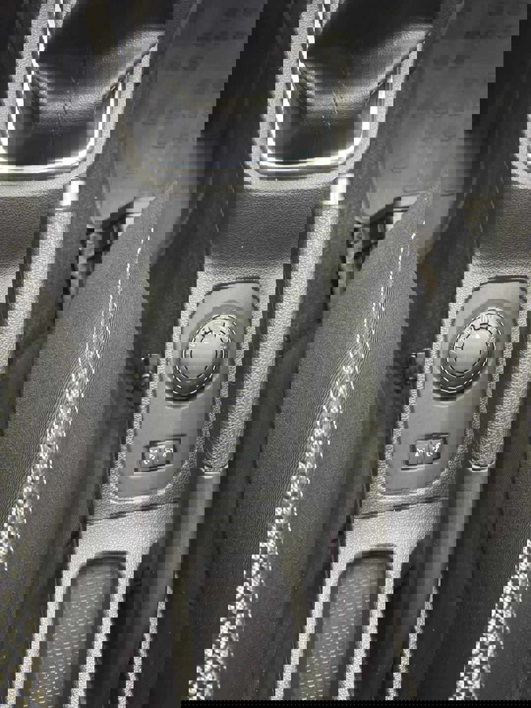 Dacia Duster 1.6 SCe Prestige 4WD - Imagine 13