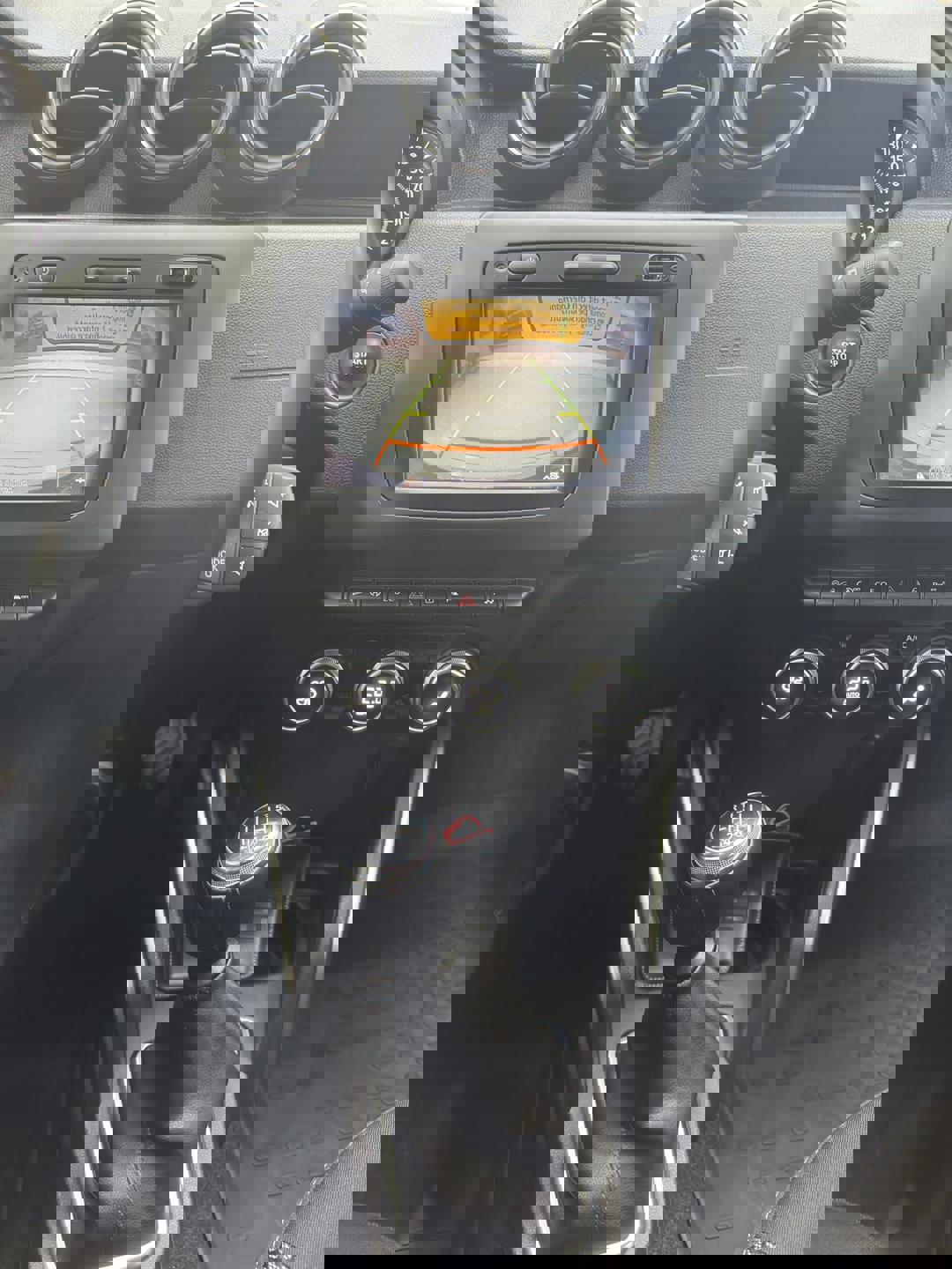 Dacia Duster 1.6 SCe Prestige 4WD - Imagine 14