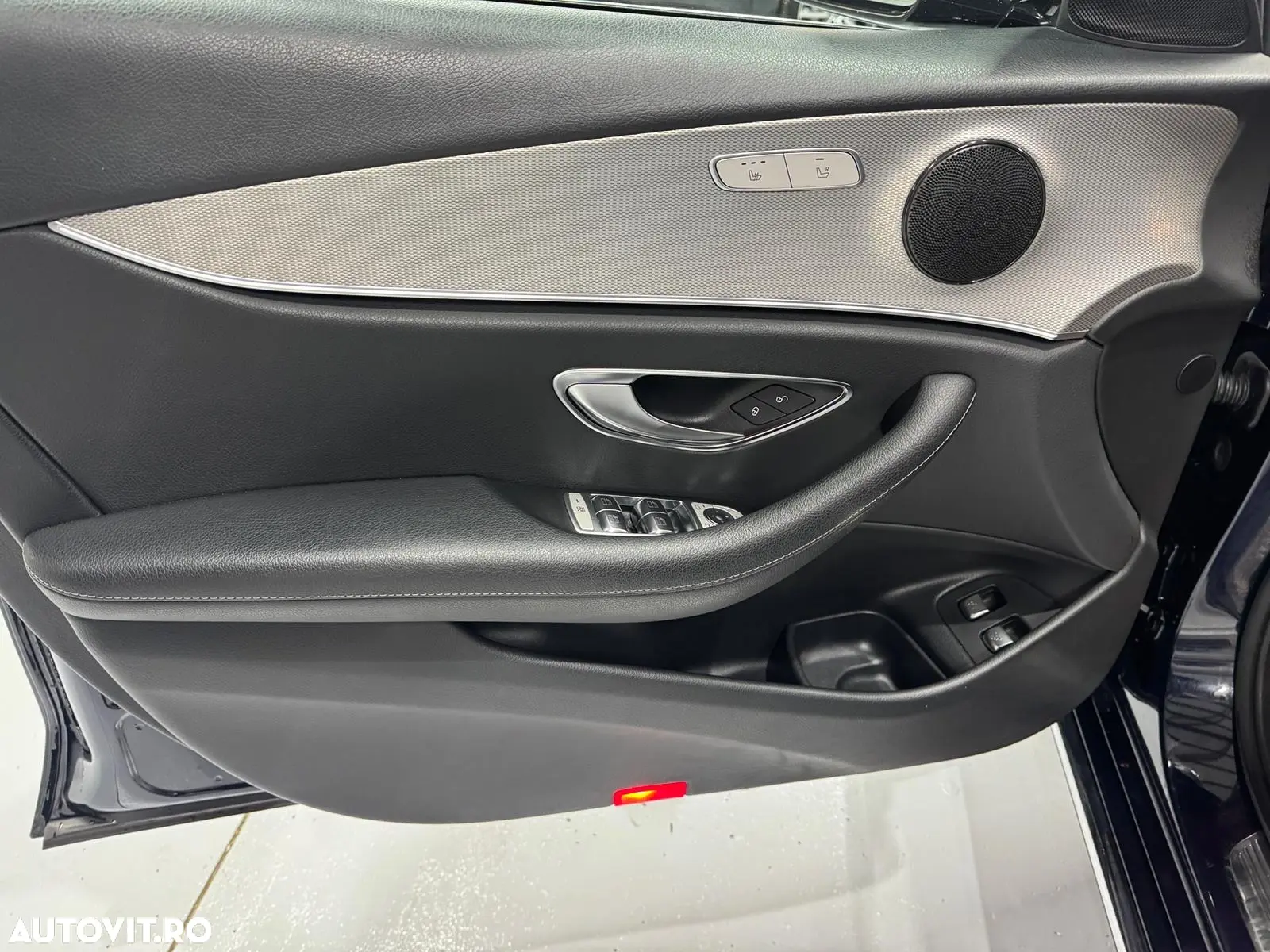 E 220 d 9G-TRONIC Avantgarde - Imagine 25